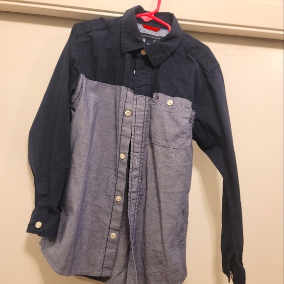*Tommy Hilfiger* boys size 7 button down shirt - Picture 2 of 3